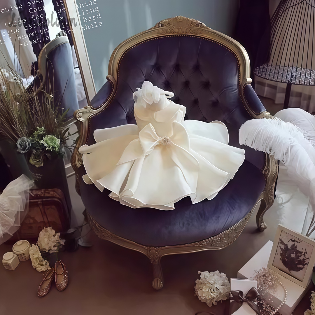 Witte parelversierde jurk Brui - Woman Formal Wear recensie en prijs